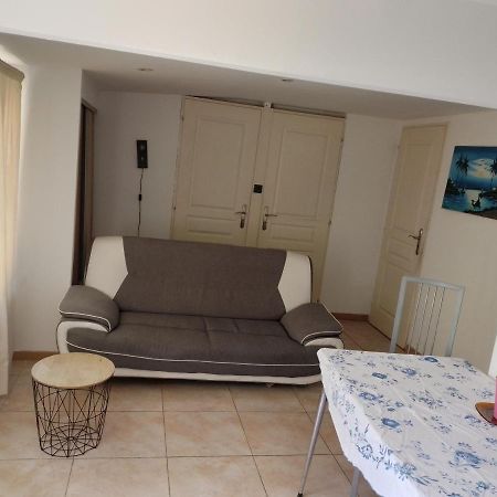 Maison T3 Au Calme Pres De La Mer Villa Istres Exterior foto